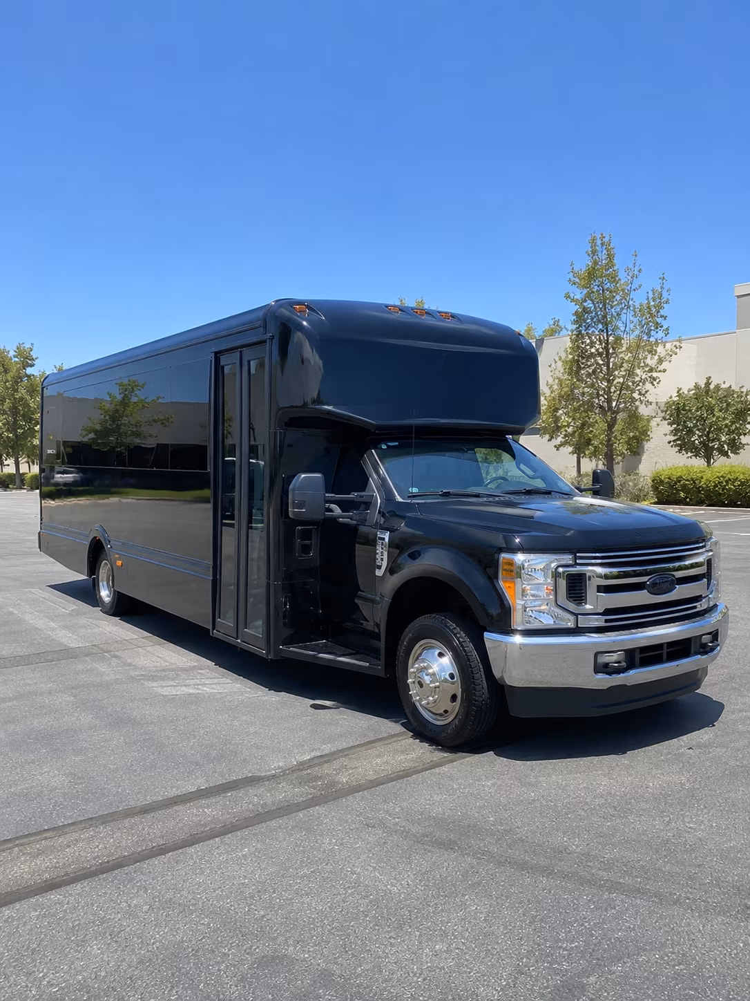 Manhattan Winery Tour & Pub Crawl Transportation party bus interior